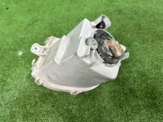 Фара противотуманная Lexus LS460 2009-2011 8121150110, правая