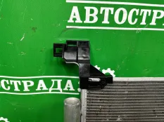 Радиатор кондиционера Lexus IS 2015-2024 8846053140 8AR FTS