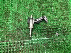 Форсунка топливная Toyota 2325024010