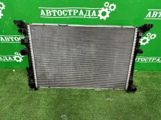 Радиатор двигателя Mercedes A2465001303