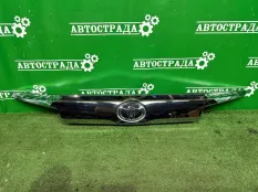 Накладка крышки багажника Toyota Alphard 2015-2023 7680158220