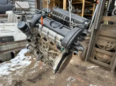 Двигатель Volkswagen 03C100092Q CFN