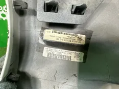 Подножка порог Toyota Land Cruiser 300 2021-2026 7585060060A1, правая