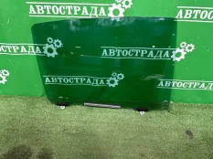 Стекло двери Toyota Crown 2017-2022 6810330760 S220, заднее правое