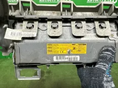 Подушка безопасности в колени Toyota Venza 2008-2016 020202, левая