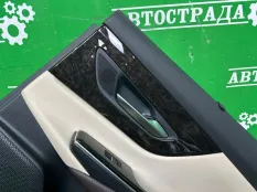 Обшивка боковой двери Toyota Crown 2017-2022 6763030S80C5 S220, задняя правая