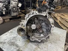 МКПП Volkswagen 02T300058