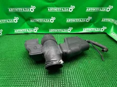 Патрубок впускного коллектора Lexus LX570 2015-2021 1788038040