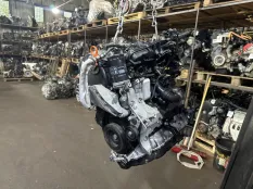 Двигатель Volkswagen Tiguan 2006-2017 06J100033S CAW