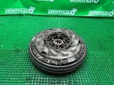 Маховик Volkswagen 03G105264R