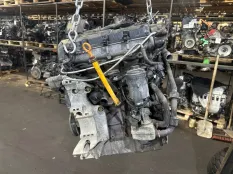 Двигатель Volkswagen Caddy 2003-2015 03G100033M BST