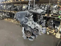 Двигатель Audi 88996569 AEB