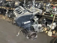 Двигатель Volkswagen Passat 523212325 AWM