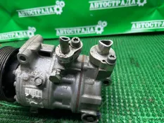 Компрессор кондиционера Volkswagen 5Q0820803