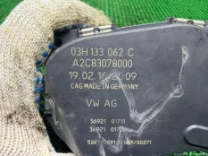 Дроссельная заслонка Volkswagen 03H133062C