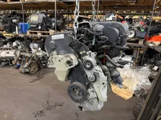 Двигатель Volkswagen Passat 2004-2011 06F100034E B6 BVY