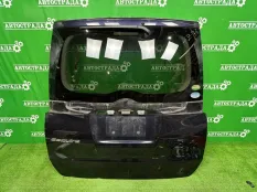 Крышка багажника Toyota NOAH VOXY ESQUIRE 2014-2017 6700528D30