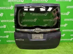 Крышка багажника Toyota NOAH VOXY ESQUIRE 2014-2017 6700528D30