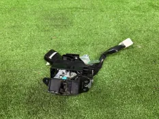 Замок двери багажника Lexus NX 2014-2021 6935048063