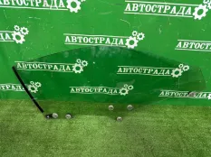 Стекло двери Lexus LC500 2017-2026 6810111020, переднее правое