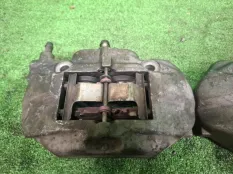 Суппорта Toyota CELSIOR 4775050121, передняя