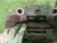 Суппорта Toyota CELSIOR 4775050121, передняя