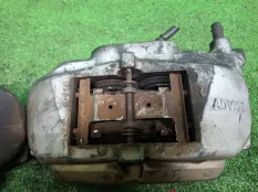 Суппорта Lexus IS GS 2005-2020 4775022460, передняя