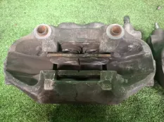 Суппорта Toyota CELSIOR 4775050121, передняя