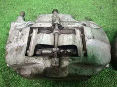Суппорта Toyota CELSIOR 4775050121, передняя
