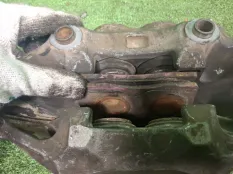 Суппорта Toyota CELSIOR 4775050121, передняя