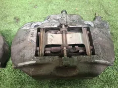 Суппорта Toyota CELSIOR 4775050121, передняя