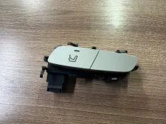 Кнопка обогрева сидений Mercedes A2139051504