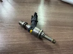 Форсунка топливная Porsche 94811012870