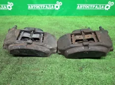 Суппорта Lexus IS GS 2005-2020 4775022460, передняя