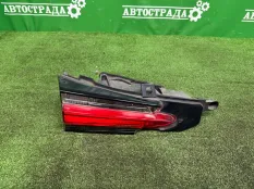 Фонарь в крышку багажника Lexus NX 2014-2017 8159178010, левый