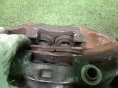 Суппорта Toyota CELSIOR 4775050121, передняя
