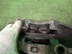 Суппорта Toyota CELSIOR 4775050121, передняя