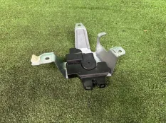 Замок стекла багажника Toyota Highlander 2013-2019 693700E020 U50