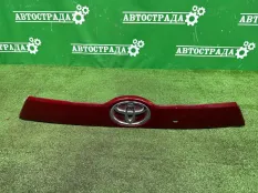 Накладка крышки багажника Toyota Highlander 2013-2019 768010E250 U50