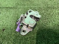 Замок борта Toyota Tundra 2021-2026 6579004050, левый