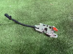 Замок борта Toyota Tundra 2021-2026 657800C050, правый