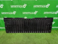 Накладка двери багажника Toyota Tundra 2021-2026 657590C040