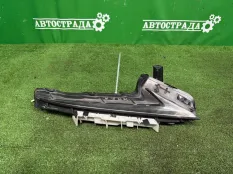 Поворотник Lexus IS 2013-2016 8161053010, правый