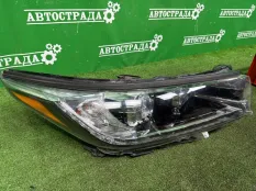 Фара Toyota Highlander 2016-2019 811100E372 U50, правая