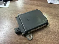 Датчик BSM слепой зоны Lexus ES 2015-2018 8816206020