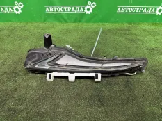 Поворотник Lexus IS 2016-2020 8162053060, левый