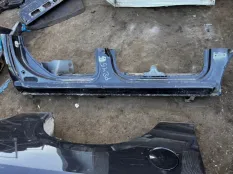 Порог правый Dodge RAM IV (2008-2019) 2015 68144984AA ПИКАП 5.7 I EZH