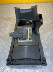 Консоль центральная Toyota Land Cruiser Prado 150 (2009-2023) 2014 1A8A1030G ВНЕДОРОЖНИК 3.0 D 1KDFTV