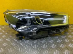Фара правая Toyota Hilux (2015-2021) 2021 811100KP61 ПИКАП 2.8 D 1GDFTV