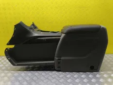 Подлокотник Chevrolet Tahoe IV (2014-2020) 2015 23337354 5.3 I L83